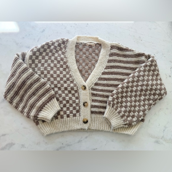 Altar'd State Sweaters - Altar'd State Cream and Taupe Patterned Knit Cardigan